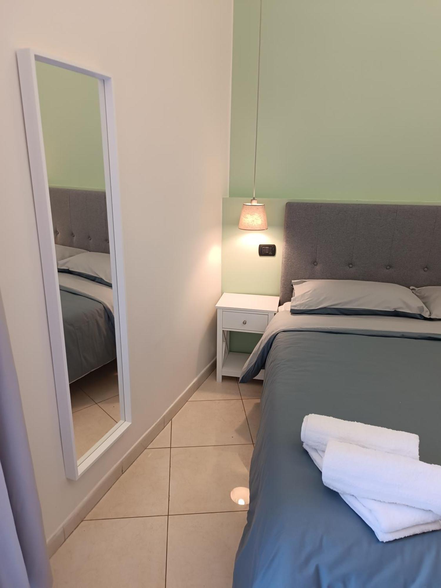 Residenza Geri - Suite And Home Napoli Centro Екстер'єр фото