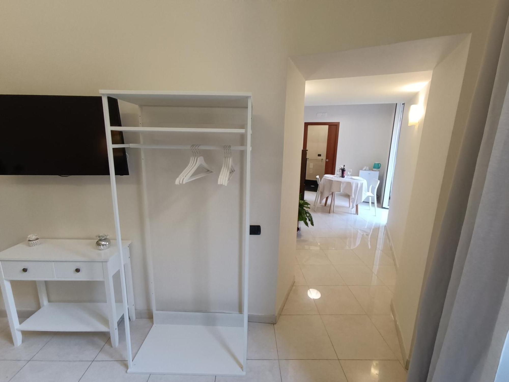 Residenza Geri - Suite And Home Napoli Centro Екстер'єр фото